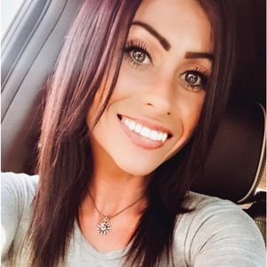 Meet your Posher, Lindsey